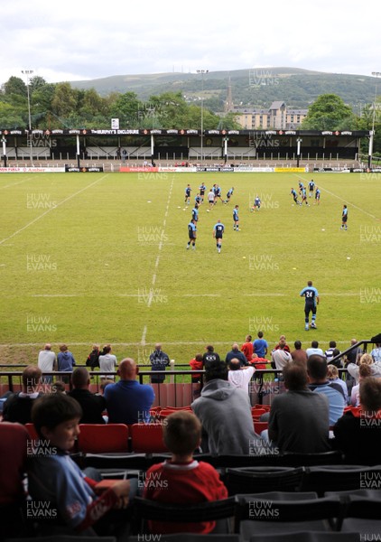 04.08.08 - Cardiff Blues Cardiff Blues take part in an open training session at Pontypridd's Sardis Road 