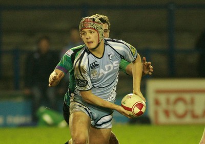 290212 Cardiff Blues South U16 v Ospreys U16 - Regional Age Grade Competition Final -Blues' Callum Sheedy looks to pass