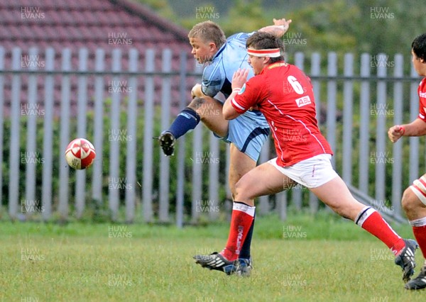 03.09.08 - Blues under 18 v Scarlets under 18 Blues' Tom Rowlands kicks ahead 