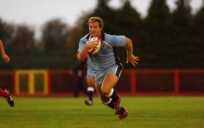 060906 - Blues Under 18 v Scarlets Under 18 - Blues Phil Williams breaks 