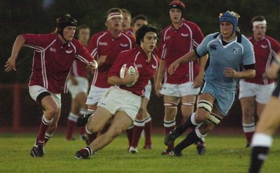 060906 - Blues Under 18 v Scarlets Under 18 - Scarlets David Zangouras breaks 