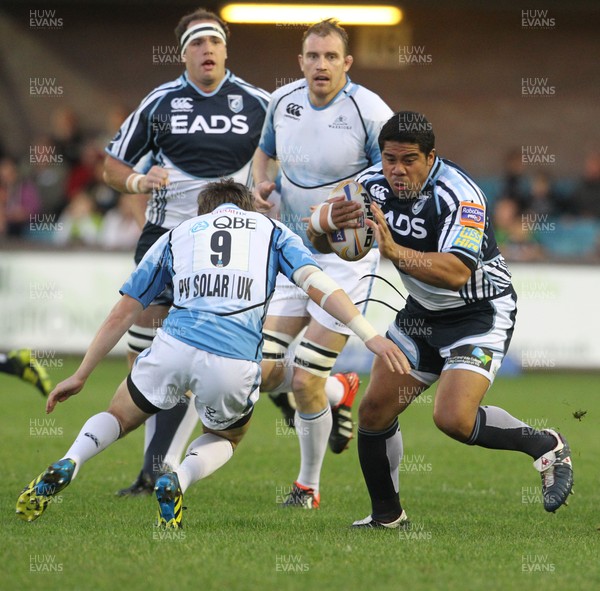 061012 Cardiff Blues v GlasgowBlues' Campese Ma'afu takes on Henry Pyrgos of Glasgow