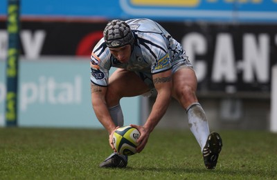 05.02.12 - Cardiff Blues v Harlequins, LV= Cup -.Blues Tom James scores his third try.