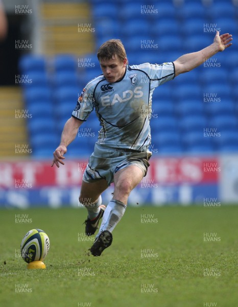 05.02.12 - Cardiff Blues v Harlequins, LV= Cup -.Blues Ben Blair takes penalty kick.