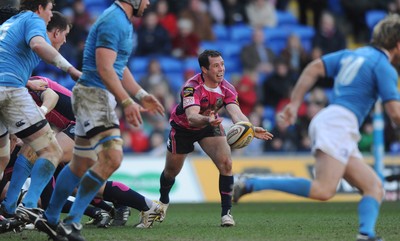 07.03.10 - Cardiff Blues v Leinster - Magners League - Gareth Cooper of Cardiff Blues gets the ball away. 