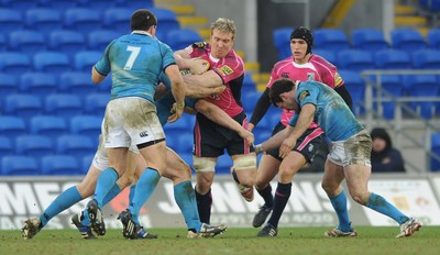 07.03.10 - Cardiff Blues v Leinster - Magners League - Andy Powell of Cardiff Blues goes on the charge. 