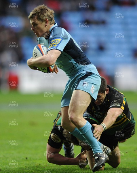 28.03.09 - Cardiff Blues v Northampton - EDF Energy Cup Semi Final 2009 - Cardiff's Ben Blair gets through the Northampton defence. 