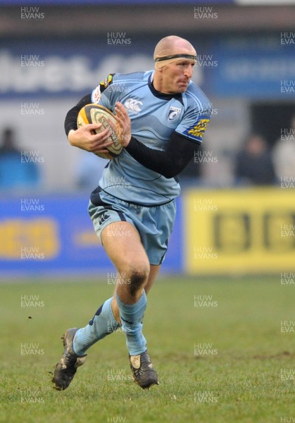 31.12.08 - Cardiff Blues v Ospreys - Magners League - Cardiff's Gareth Thomas. 