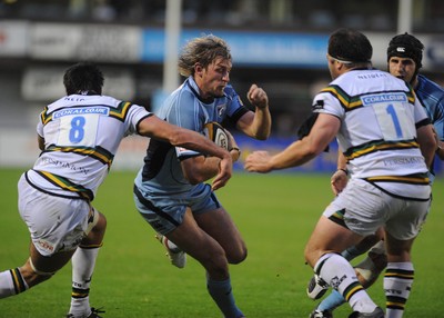 29.08.08 - cardiff Blues v Northampton Saints Bles' Jamie Robinson tries to get past Mark Hopley and Tom Smith 