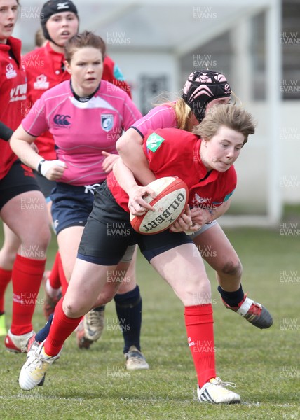 070413 - Blues u18 Women v Scarlets u18 Women, Cross Keys - Blues take on Scarlets in the second game of a double header of regional u18 womens matches at Cross Keys 