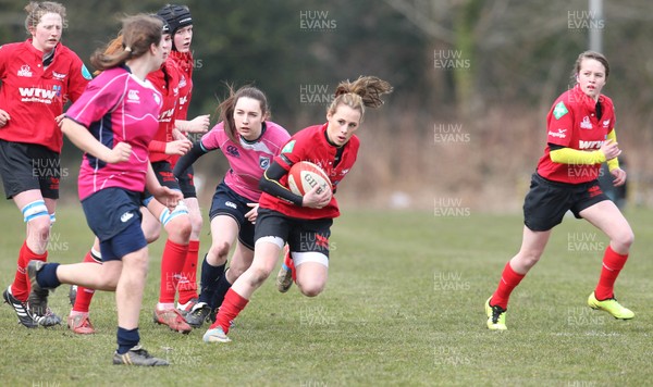 070413 - Blues u18 Women v Scarlets u18 Women, Cross Keys - Blues take on Scarlets in the second game of a double header of regional u18 womens matches at Cross Keys 