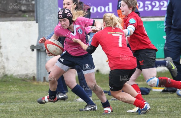 070413 - Blues u18 Women v Scarlets u18 Women, Cross Keys - Blues take on Scarlets in the second game of a double header of regional u18 womens matches at Cross Keys 