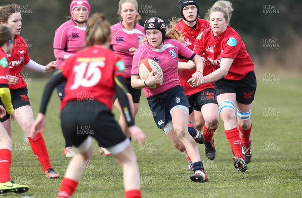 070413 - Blues u18 Women v Scarlets u18 Women, Cross Keys - Blues take on Scarlets in the second game of a double header of regional u18 womens matches at Cross Keys 