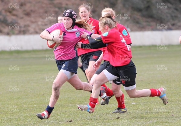 070413 - Blues u18 Women v Scarlets u18 Women, Cross Keys - Blues take on Scarlets in the second game of a double header of regional u18 womens matches at Cross Keys 