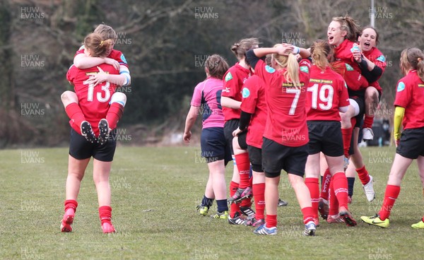 070413 - Blues u18 Women v Scarlets u18 Women, Cross Keys - Scarlets celebrate after beating the Blues to win the regional championship  