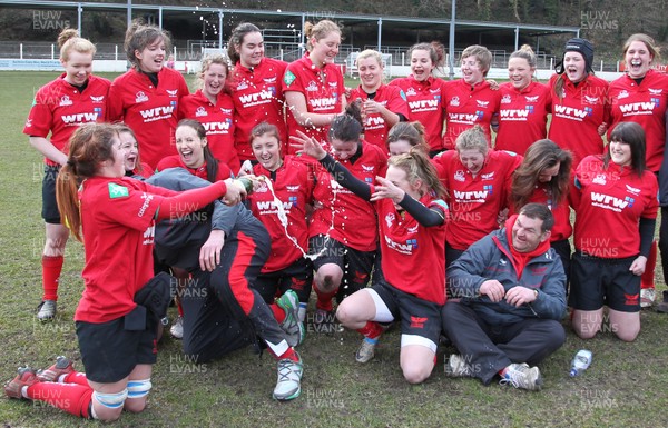 070413 - Blues u18 Women v Scarlets u18 Women, Cross Keys - Scarlets celebrate after beating the Blues to win the regional championship  