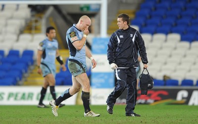 26.03.10 - Cardiff Blues v Ulster - Magners League - Blues' Tom Shanklin leaves the field in the first half. 