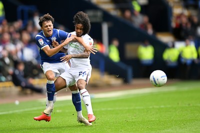 120926 - Bolton Wanderers v Cardiff City - Sky Bet Championship - Perry NG of Cardiff City is challenged by Jayden Nelson of Bolton