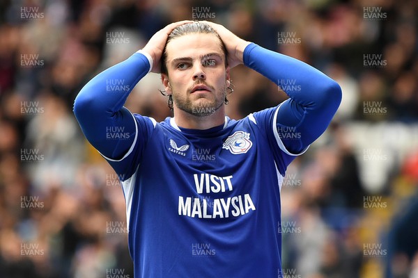 120926 - Bolton Wanderers v Cardiff City - Sky Bet Championship - A frustrated Ollie Tanner of Cardiff City