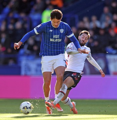 251025 - Bolton Wanderers v Cardiff City - Sky Bet League 1 - Rubin Colwill of Cardiff and Josh Sheehan of Bolton
