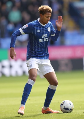 251025 - Bolton Wanderers v Cardiff City - Sky Bet League 1 - Omari Kellyman of Cardiff