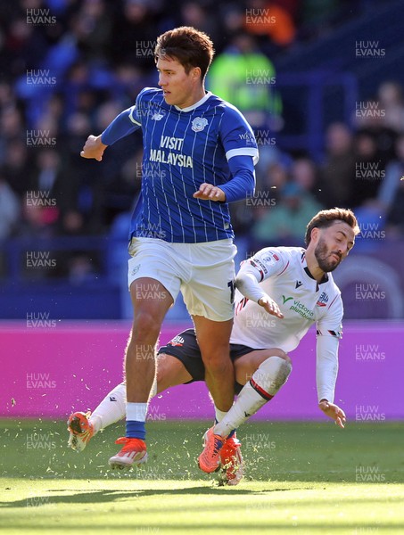 251025 - Bolton Wanderers v Cardiff City - Sky Bet League 1 - Rubin Colwill of Cardiff and Josh Sheehan of Bolton