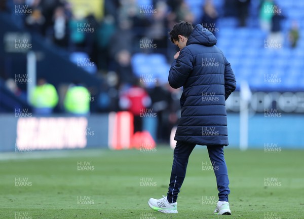 251025 - Bolton Wanderers v Cardiff City - Sky Bet League 1 - Manager Brian Barry-Murphy of Cardiff leaves the pitch at the end of the match