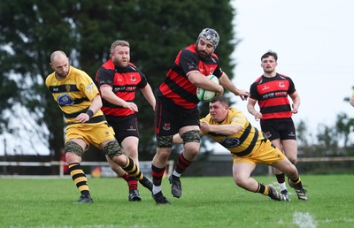 060526 - Bonymaen RFC v Glynneath RFC, National Championship West - Brandon Owens of Bonymaen charges forward