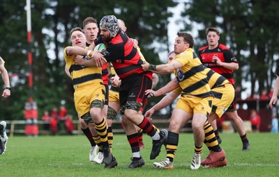 060526 - Bonymaen RFC v Glynneath RFC, National Championship West - Brandon Owens of Bonymaen charges forward