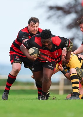 060526 - Bonymaen RFC v Glynneath RFC, National Championship West - Gideon Nkurunziza of Bonymaen looks to break away