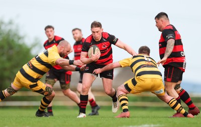 060526 - Bonymaen RFC v Glynneath RFC, National Championship West -Gareth Andrew of Bonymaen looks to break away