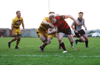 060526 - Bonymaen RFC v Glynneath RFC, National Championship West - Gareth Andrew of Bonymaen dives in to score try