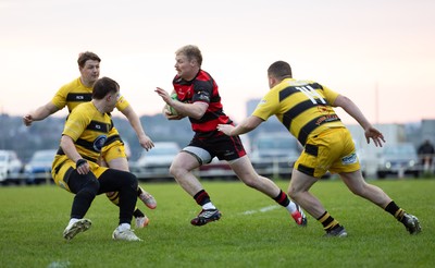 060526 - Bonymaen RFC v Glynneath RFC, National Championship West - Gareth Andrew of Bonymaen charges forward