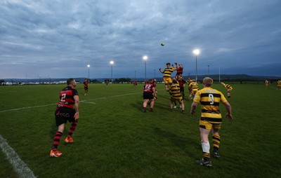 060526 - Bonymaen RFC v Glynneath RFC, National Championship West - Bonymaen and Glynneath contest a line out