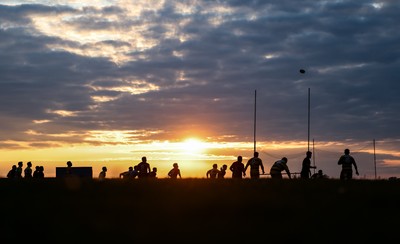 060526 - Bonymaen RFC v Glynneath RFC, National Championship West - The sun sets as play enters the second half