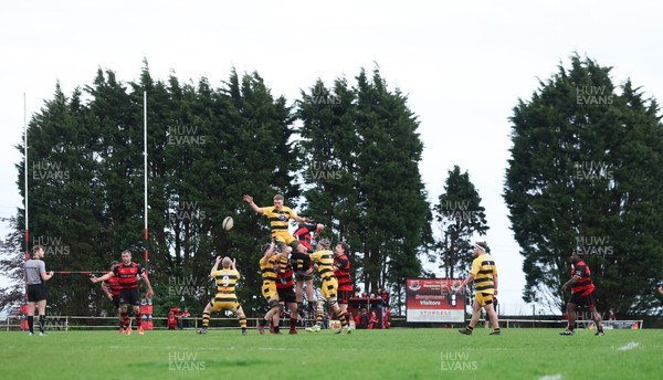 060526 - Bonymaen RFC v Glynneath RFC, National Championship West - Glynneath win the line out