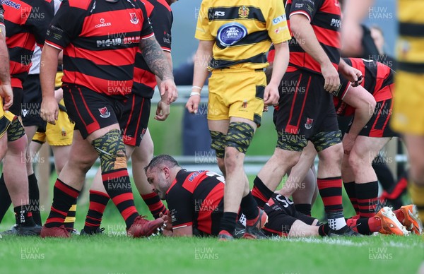060526 - Bonymaen RFC v Glynneath RFC, National Championship West - Andrew Pritchard of Bonymaen powers over to score try