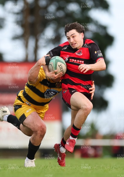 060526 - Bonymaen RFC v Glynneath RFC, National Championship West - Charlie Connick of Bonymaen looks to set up an attack