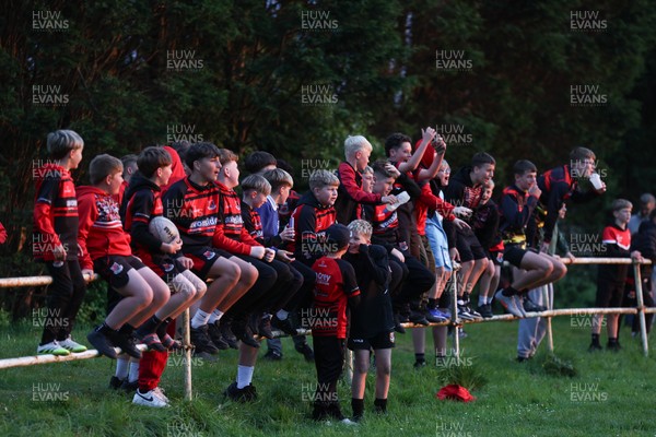 060526 - Bonymaen RFC v Glynneath RFC, National Championship West - Bonymaen Juniors watch the match