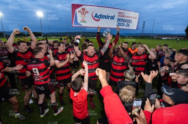 060526 - Bonymaen RFC v Glynneath RFC, National Championship West - Bonymaen celebrate as they win the National Championship West trophy