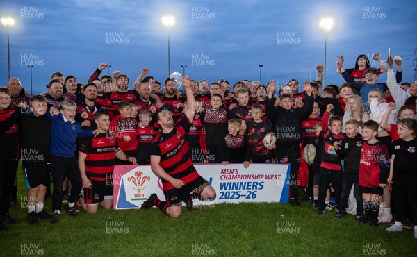 060526 - Bonymaen RFC v Glynneath RFC, National Championship West - Bonymaen celebrate as they win the National Championship West trophy