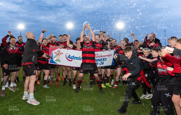 060526 - Bonymaen RFC v Glynneath RFC, National Championship West - Bonymaen captain Joe Yates celebrates with the team and fans as he lifts the National Championship West trophy