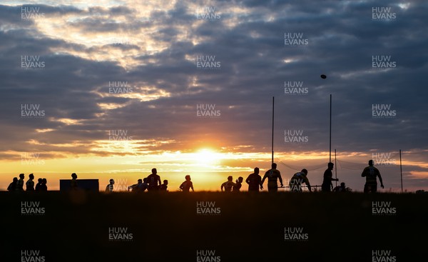 060526 - Bonymaen RFC v Glynneath RFC, National Championship West - The sun sets as play enters the second half