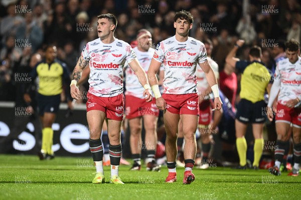 131225 - Bordeaux-Begles v Scarlets - Investec Champions Cup - Joe Roberts of Scarlets and Eddie James of Scarlets