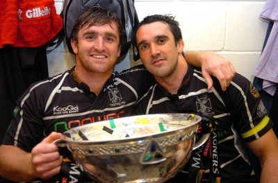 12.05.07 - Borders v Ospreys - Magners League - Ospreys Huw Bennett and Jonathan Thomas celebrate winning the Magners League 