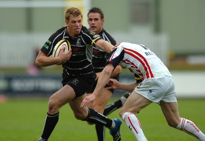 12.05.07 - Borders v Ospreys - Magners League - Ospreys Nikki Walker is tackled by Calum MacRae 