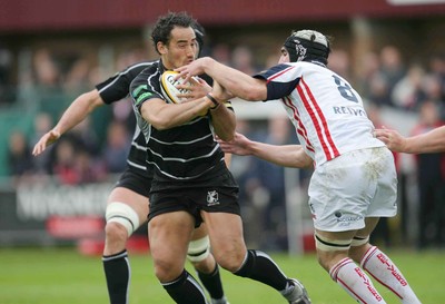 12.05.07...Border Reivers v Ospreys, Magners League Ospreys' Sonny Parker breaks away from Borders' Kelly Brown 