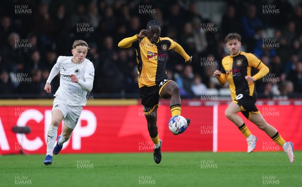 071225 - Boreham Wood v Newport County, Emirates FA Cup 2nd Round - Nathan Opoku of Newport County charges forward