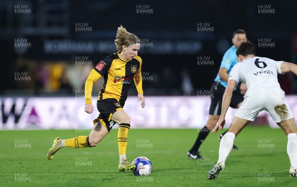 071225 - Boreham Wood v Newport County, Emirates FA Cup 2nd Round - Samuel Braybrooke of Newport County charges forward