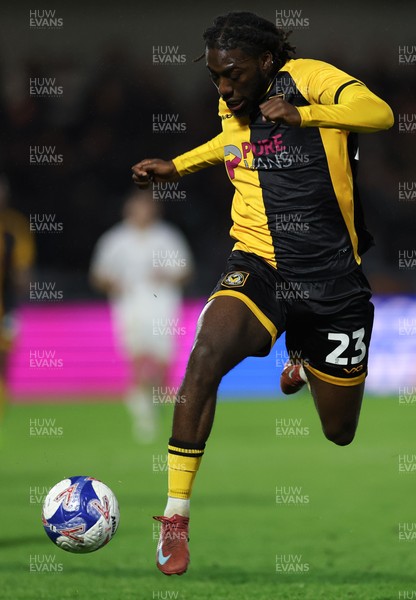 071225 - Boreham Wood v Newport County, Emirates FA Cup 2nd Round - Michael Reindorf of Newport County